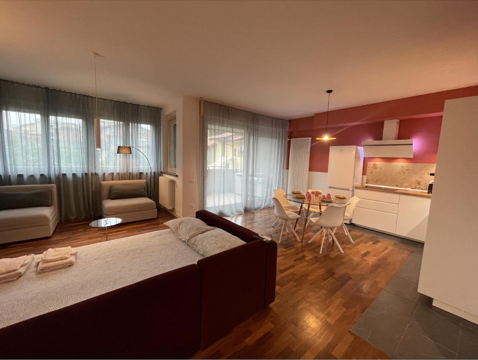 Suite Apartment 1 - Jacuzzi bath - Free parking Seriate Buitenkant foto